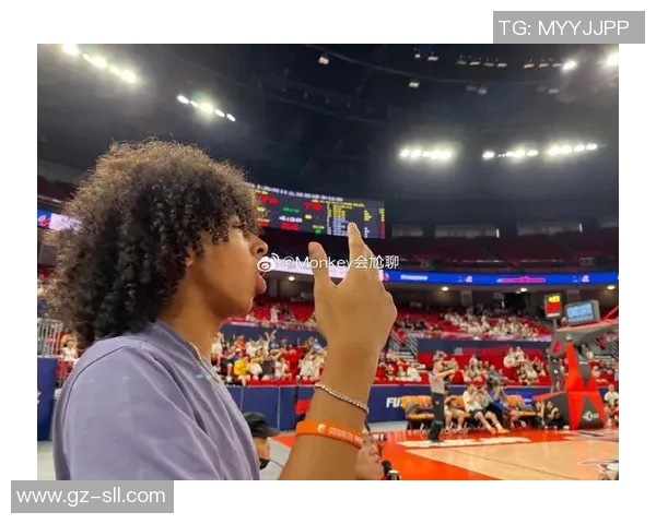 混血新星朱正首秀闪耀赛场26分8篮板助力上海U18赢得胜利